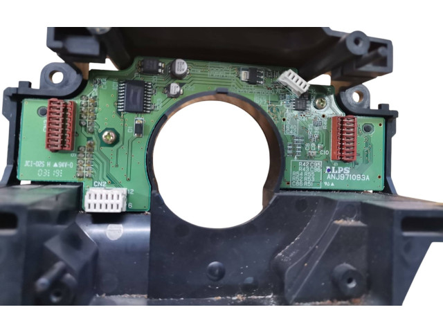 Ручка стеклоочистителей 30658614 Volvo V70