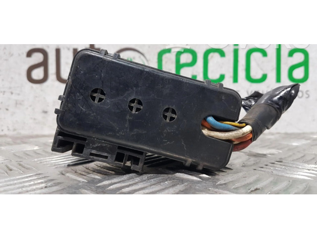 Блок предохранителей Nissan Pathfinder R51