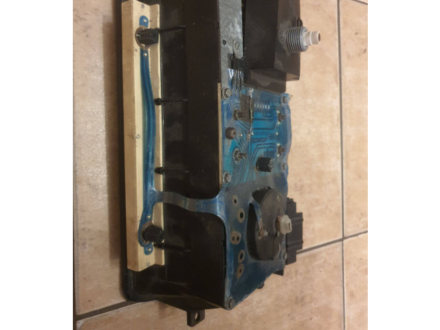 Панель приборов 5440112080 Volkswagen Golf I