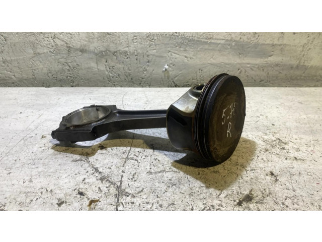 Píst DC244AFA, A1467c2 Dodge Challenger pro benzínový motor 5.7