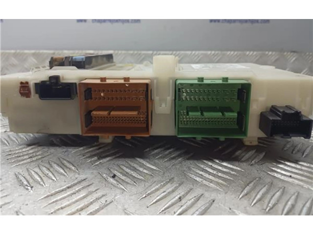 Блок предохранителей  30786820, 30786820   Volvo S80    