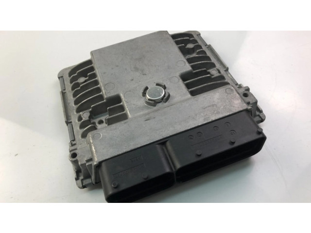 Блок управления 03F906070M   Skoda Yeti (5L)