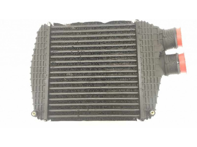 Интеркулер 670009833, 16474840 Maserati Ghibli