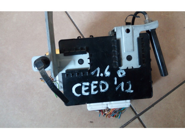 Модуль управления BSM 95400A2930 KIA Ceed