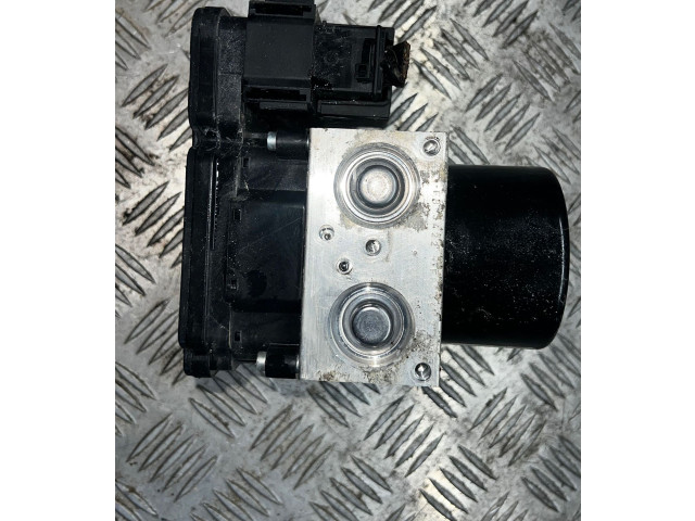 Блок АБС 31329139, 000404972C3   Volvo  V70  2008 - 2013 года