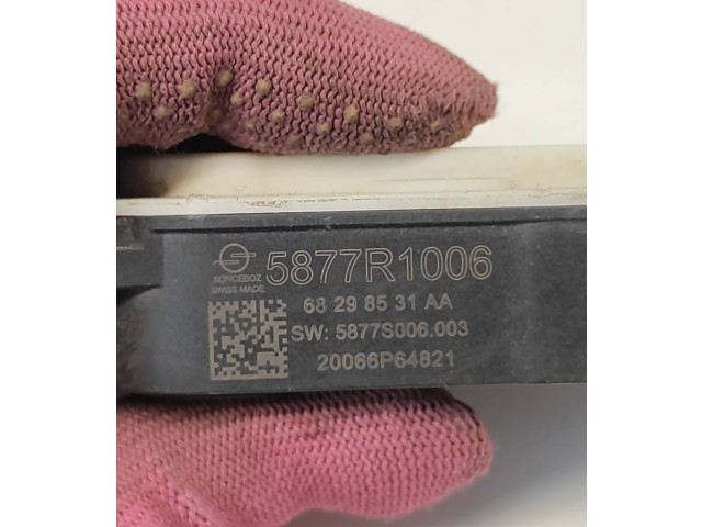 Блок управления двигателя 5877R1006, 68298531AA   Ram 1500