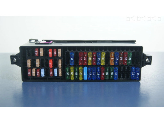 Pojistková skříňka 5J0937615C Skoda Rapid (NH) 2013