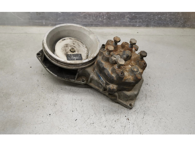 Vstřikovací lišta 0438120185, 035133353AB   Audi 100 200 5000 C3     