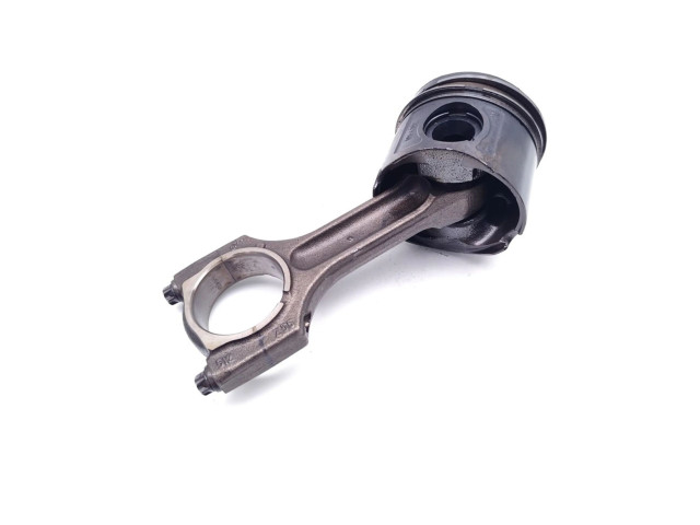  Поршень с шатуном M47D20(204D4) M47D20  BMW X3 E83 для дизельного двигателя 2.0