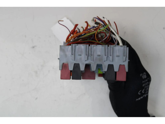 Блок предохранителей    Jeep Renegade    