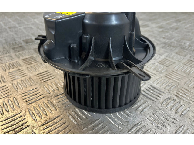 Вентилятор печки     1K1820015C, F983228M    Audi A3 S3 8P 