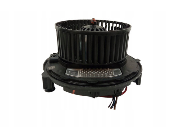 Вентилятор печки 5WB819015, 5Q0907521F Skoda Octavia Mk4
