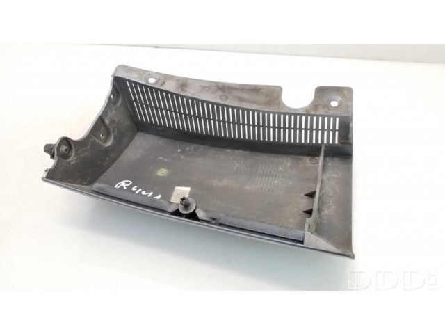 Отделка (ленточка) заднего фонаря