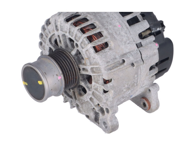 Генератор 04C903021A Audi Q3 F3
