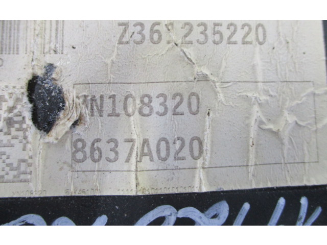 Блок предохранителей MN108320, MN108320 Mitsubishi Colt CZ3