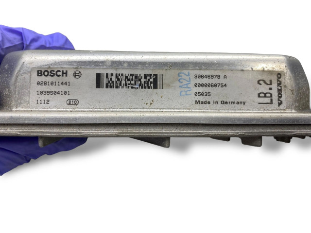 Блок управления двигателя 30646978A   Volvo V70