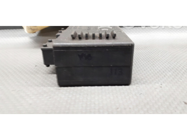 Блок управления 006686-00   Saab 9000 CS