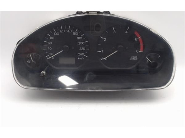 Панель приборов MR915790 Mitsubishi Carisma