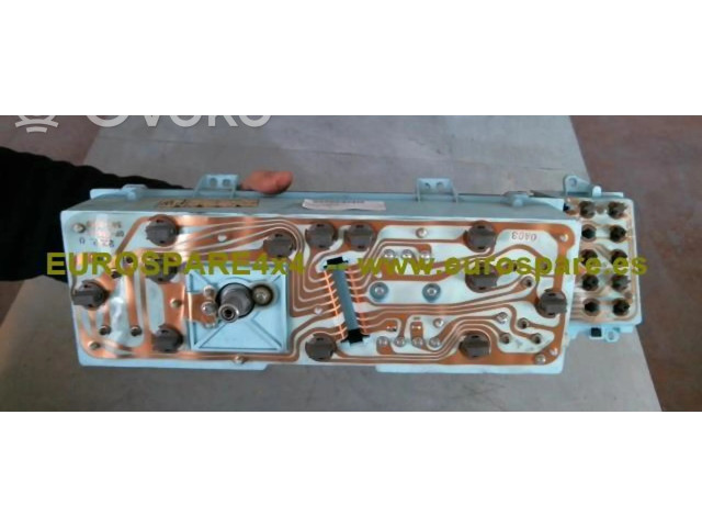 Přístrojová deska Jeep Cherokee 1988 56003048