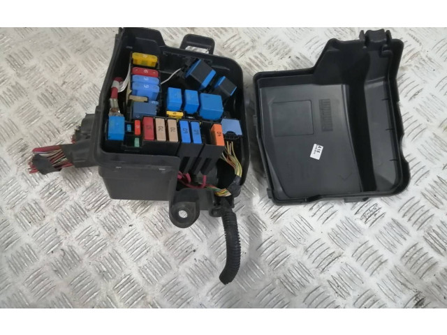 Блок предохранителей Dacia Logan II