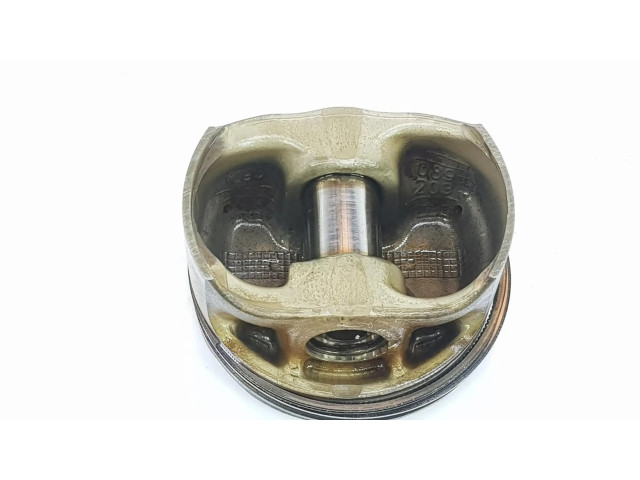 Píst 11257613626 BMW X6 E71 pro benzínový motor 4.4