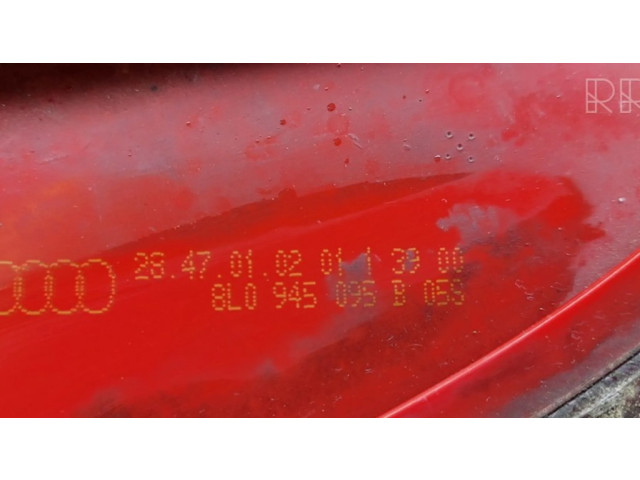 Задний фонарь левый 8L0945095, 8L0945095B Audi A3 S3 8L 1996-2003 года