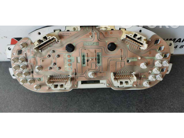 Панель приборов    Renault Clio II       