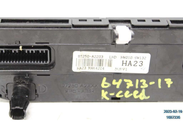 Блок управления климат-контролем 97250A2203WK KIA Ceed