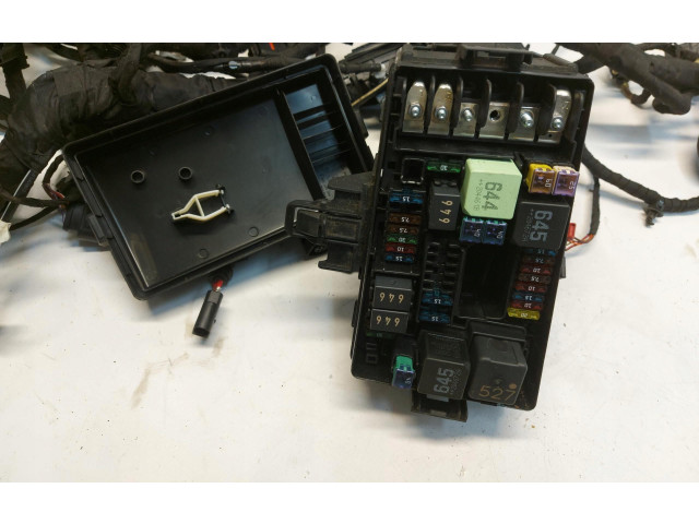 Блок предохранителей 5q0971499 Audi Q3 F3