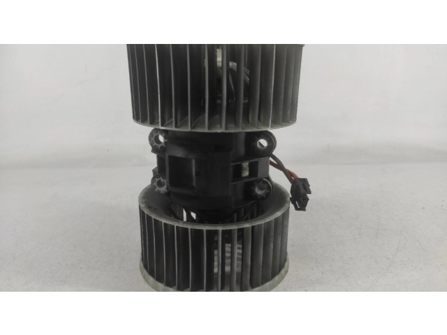 Вентилятор печки       BMW X3 E83