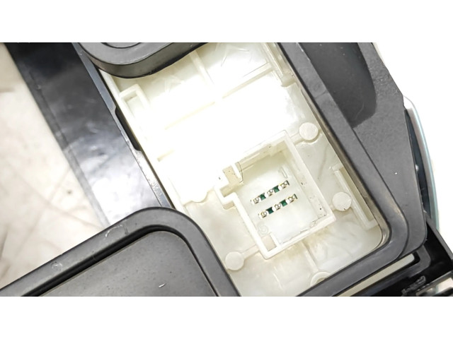 Дисплей    9672846077   Peugeot 2008 I