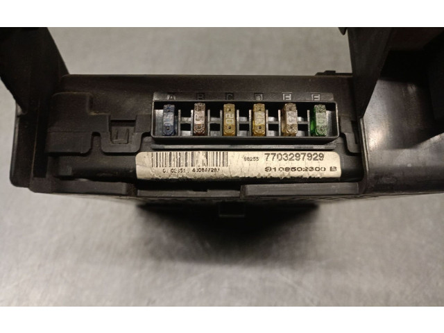 Pojistková skříňka Řídící jednotka BSM 7703297929, 7703297929 Renault Megane I 1998