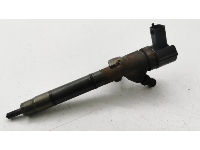 Vstřikovač 338002A800 Hyundai i40 pro naftový motor 1.7