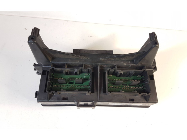 Блок предохранителей 04692073AB Jeep Grand Cherokee (WK)