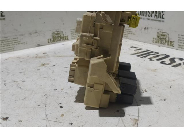 Pojistková skříňka 82641 Toyota Hilux (AN10, AN20, AN30) 2001