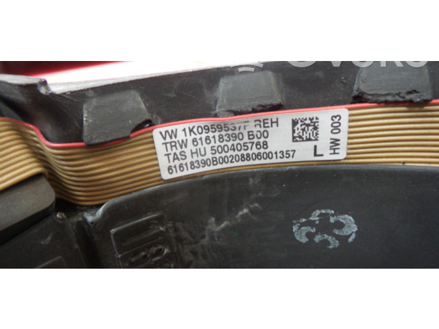 Руль Volkswagen Golf Plus  2005 - 2013 года 3C0419091LE74, 1K0959538C      