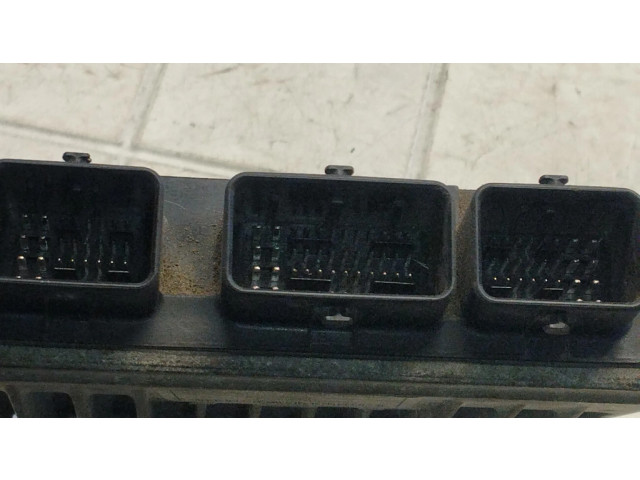 Блок управления двигателя 80944C, 0084653FVG   Renault Clio II