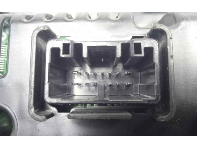 Přístrojová deska Toyota Yaris 2016