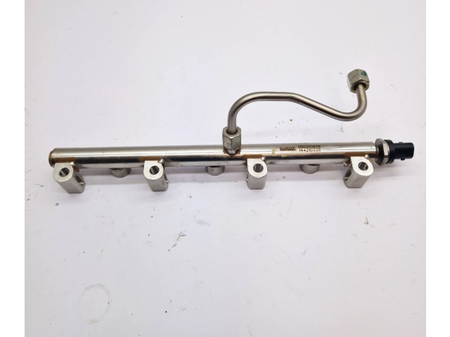 Топливная рампа 000283628, 144210335 Maserati Ghibli