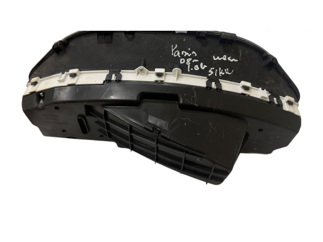 Přístrojová deska Toyota Yaris 2006 838000D660D, MB4573003176