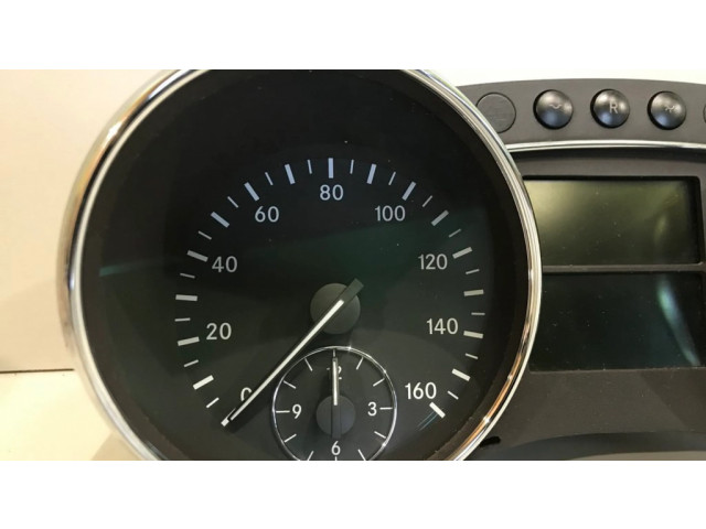 Панель приборов A2515401748, A2C53168071   Mercedes-Benz R W251       