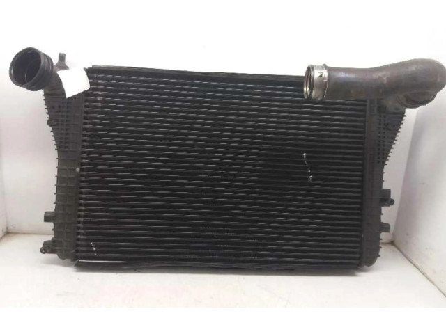 Интеркулер  1K0145803T   Skoda Octavia Mk2 (1Z) 