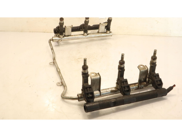 Vstřikovací lišta Audi A6 S6 C6 4F BDW