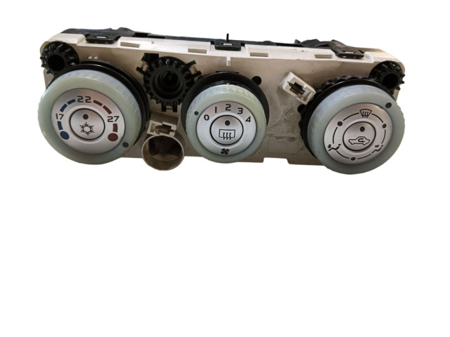 Блок управления климат-контролем Mitsubishi Colt