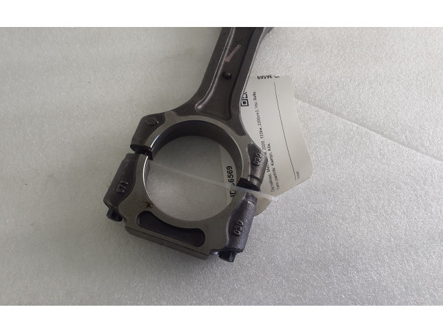 Шатун      SsangYong Rexton  