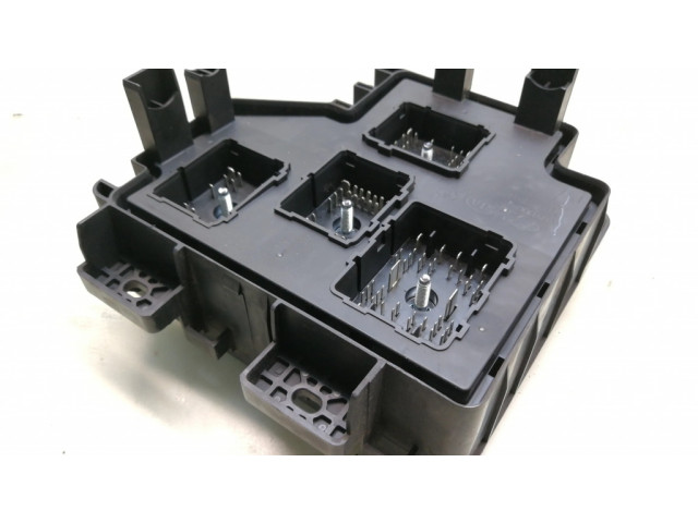 Блок предохранителей 919502B100   Hyundai Santa Fe    