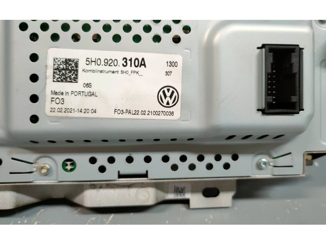 Панель приборов 5H0920310A   Volkswagen Golf VIII       