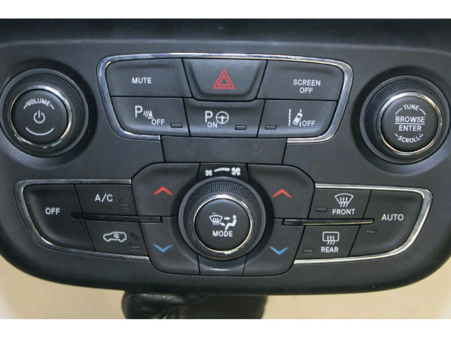 Блок управления климат-контролем    Jeep Compass
