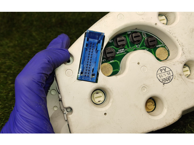 Přístrojová deska Audi A4 S4 B5 8D 1996 8D0919035C