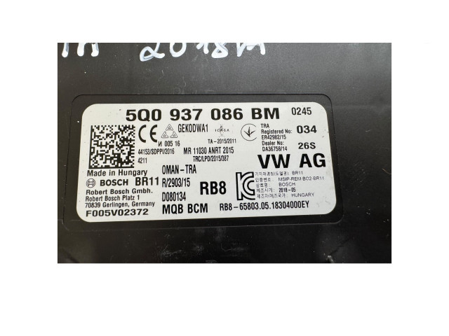 Блок комфорта 5Q0937086BM Skoda Octavia Mk3 (5E)